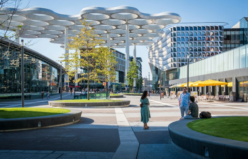 Het Stationsplein bij Hoog Catharijne in Utrecht